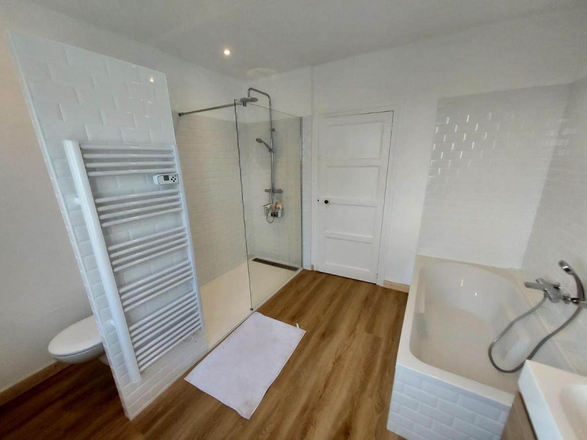 Maison Au Coeur Du Bourg, Plages A Pied ปลูกาส์นู ภายนอก รูปภาพ